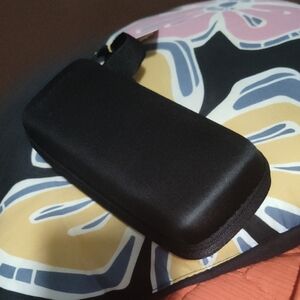 Serra Black and Cream Pocket Umbrella